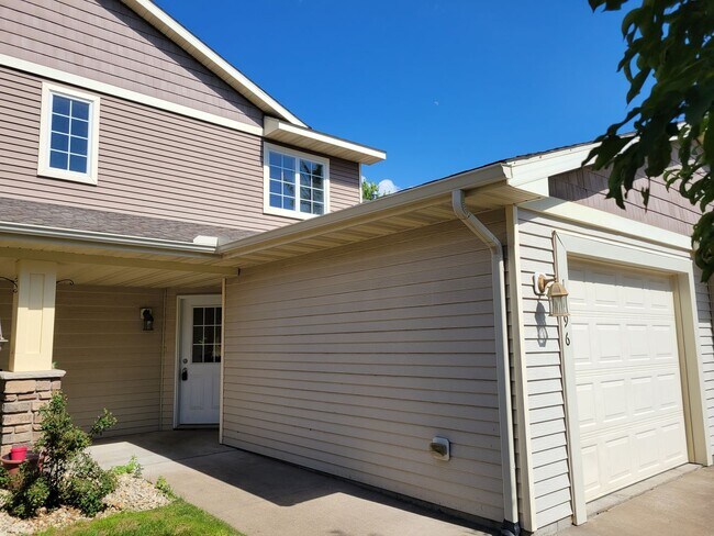 Foto del edificio - 3 Bedroom Townhouse - Middle Unit