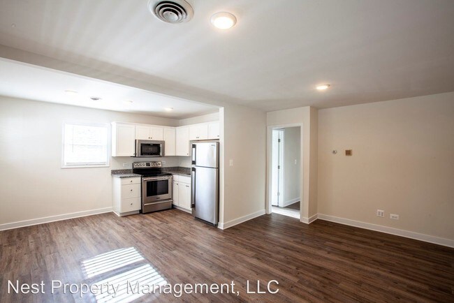 Foto del edificio - 614 Rockcreek Rd
