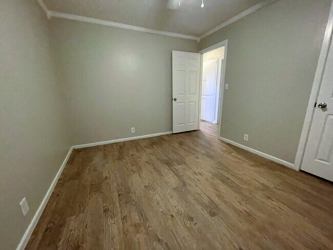 Foto del edificio - Breathtaking Home Located Near LCU Campus & Mahon Park!