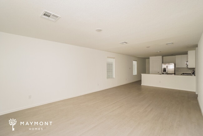 Building Photo - 297 Tahoe Ave