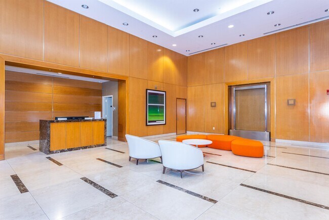 Foto del edificio - 1 Shore Ln