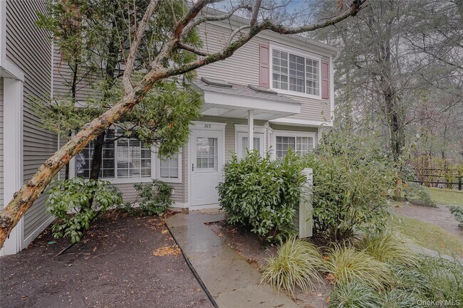 Foto del edificio - 203 Park Ridge Ln