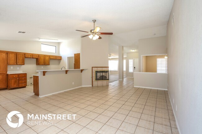 Foto del edificio - 6236 W Barkstone Ave