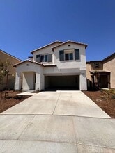 Building Photo - 27550 Brodiaea Ave