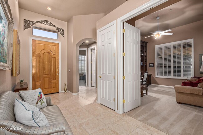 Building Photo - 9462 E Sandy Vista Dr