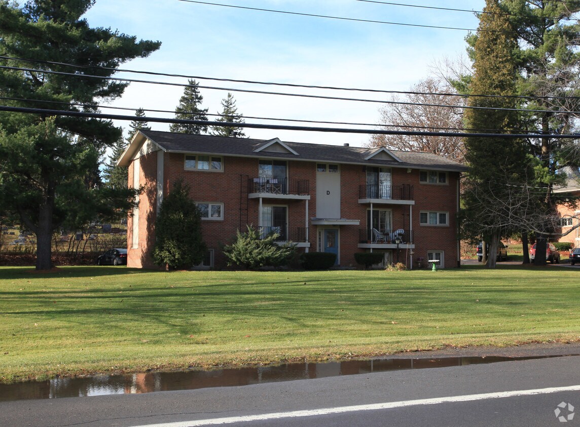 Foto principal - Westlake Garden Apartments