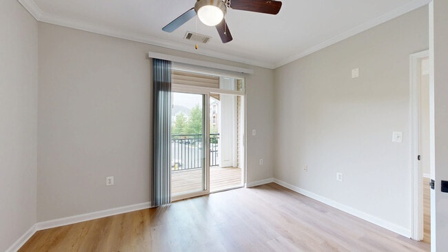 Interior Photo - Signal Hill Apartment Homes