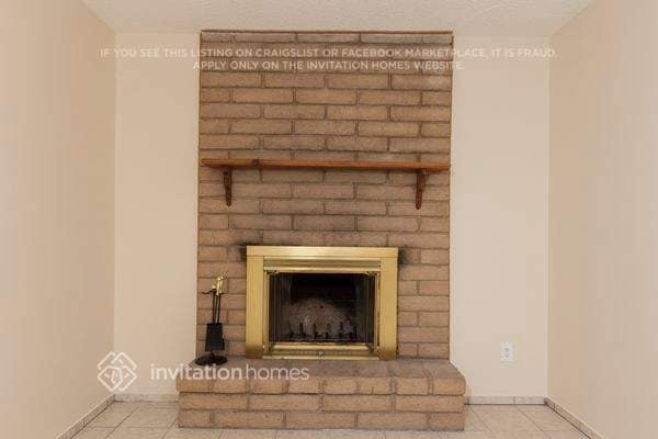 Building Photo - 1216 W Halstead Dr