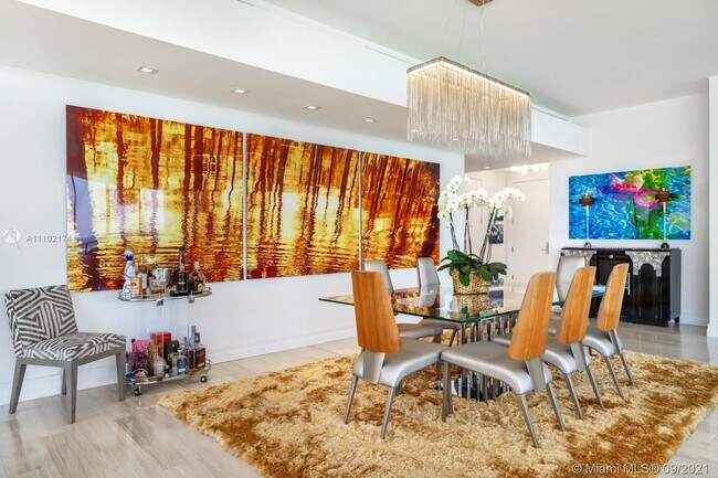 Foto del edificio - 17749 Collins Ave