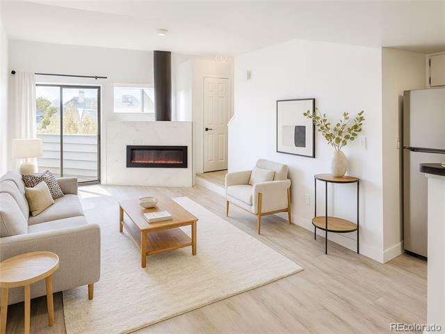 Foto del edificio - 17053 E Tennessee Dr