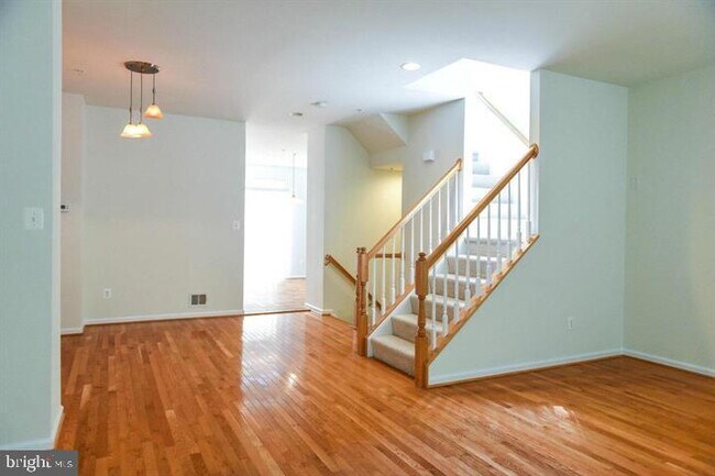 Building Photo - 23378 Dahlia Cir