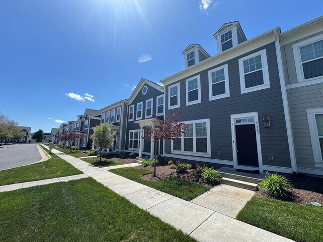 Building Photo - Preston Lake Townhouse
