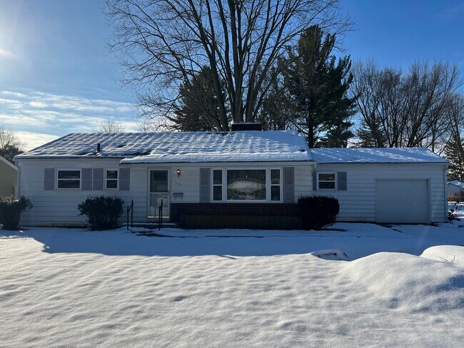 Building Photo - 112 Parkside Dr