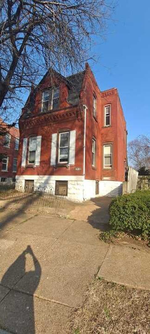 Building Photo - 2822 Lemp Ave