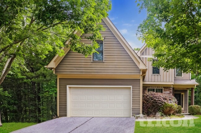 Building Photo - 6735 Hembree Dr