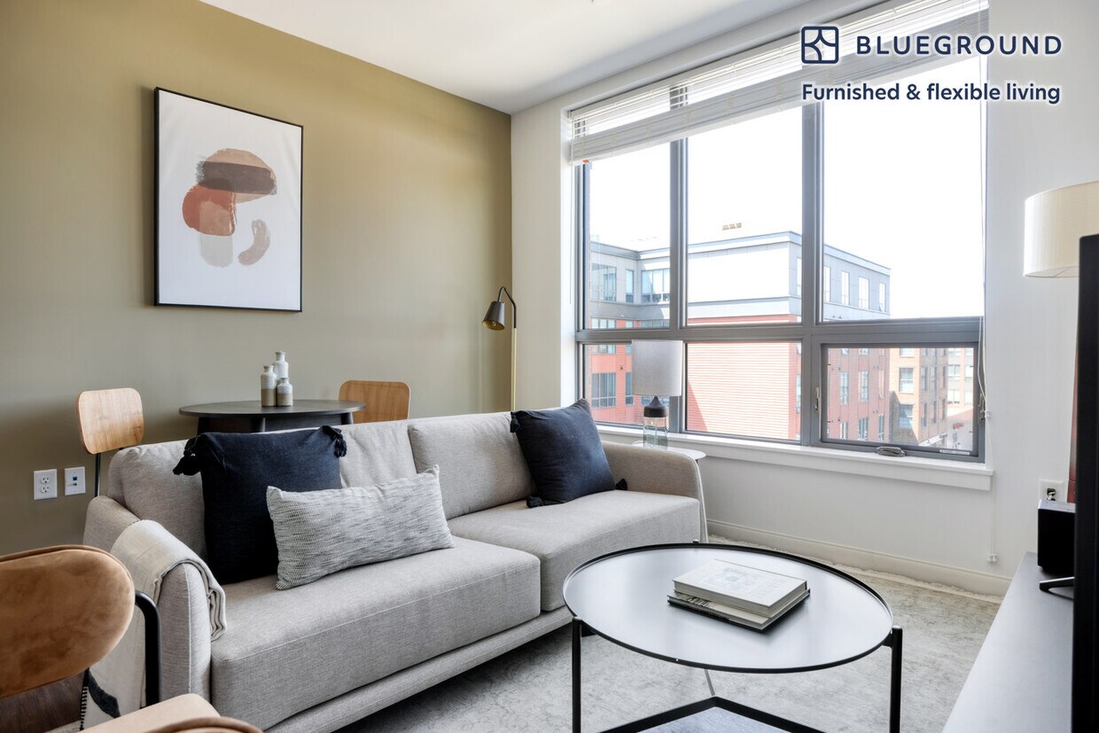 Foto principal - 245 Walnut St