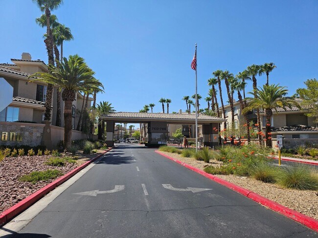 Building Photo - Vistana!  Beautiful 2/2 Condo