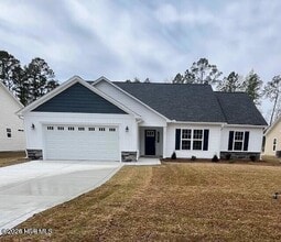 Building Photo - 93 Robertson Ln