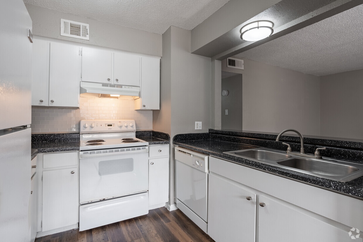 Arbor Park Apartments Apartments in Hurst, TX