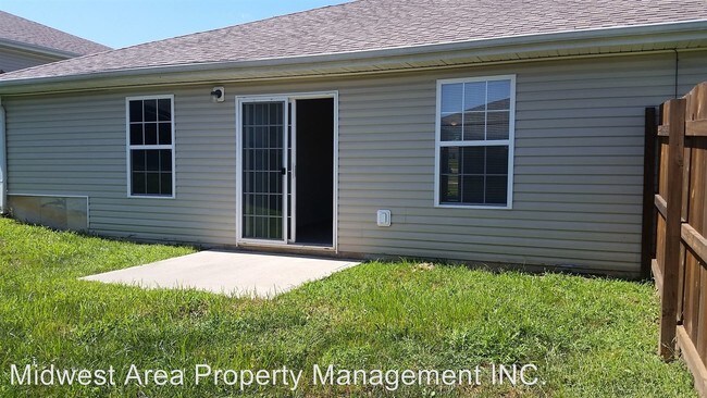 Foto del edificio - 21012 Homer St