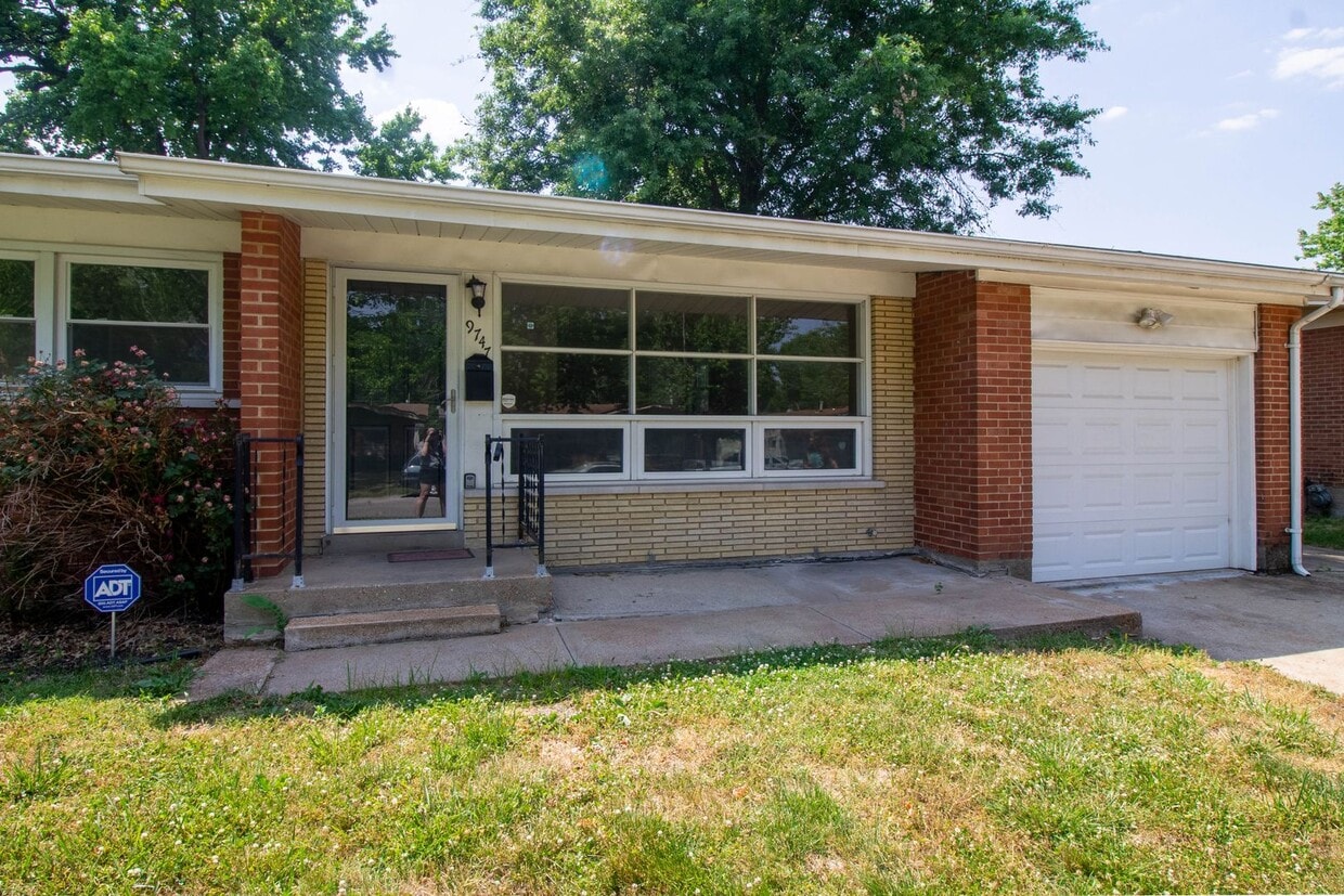 Primary Photo - Welcome to this charming brick ranch that’...