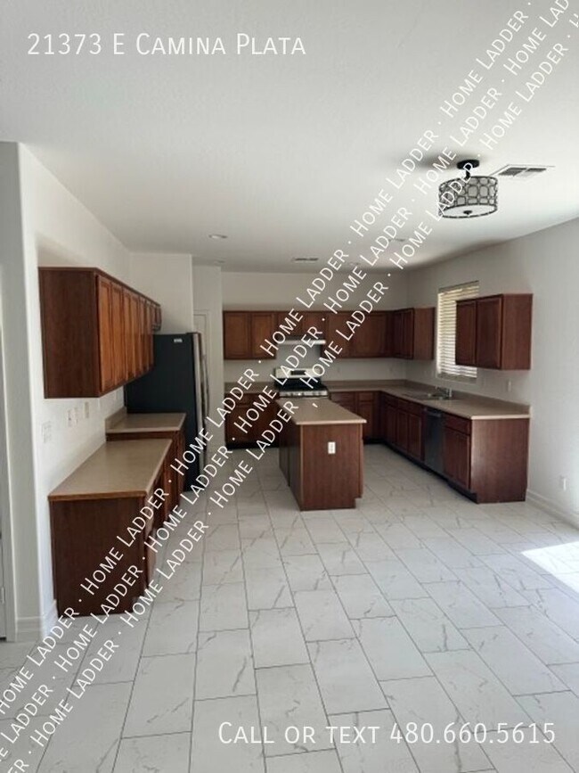 Building Photo - 21373 E Camina Plata