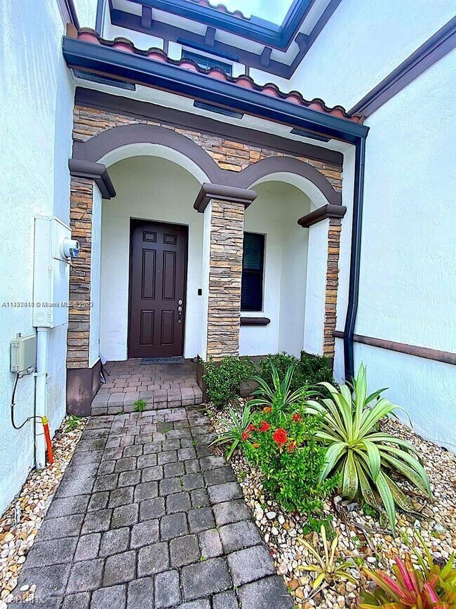 Building Photo - 3 br, 2.5 bath Townhome - Magnolia Trails
