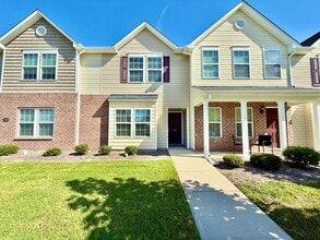 Building Photo - 442 Sandybrooke Dr