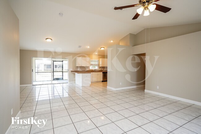 Foto del edificio - 1722 NW 15th St