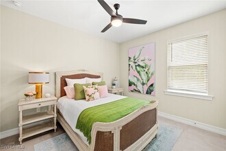 Building Photo - 14546 Tropical Dr