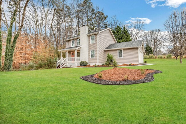Building Photo - 668 Whitehead Rd
