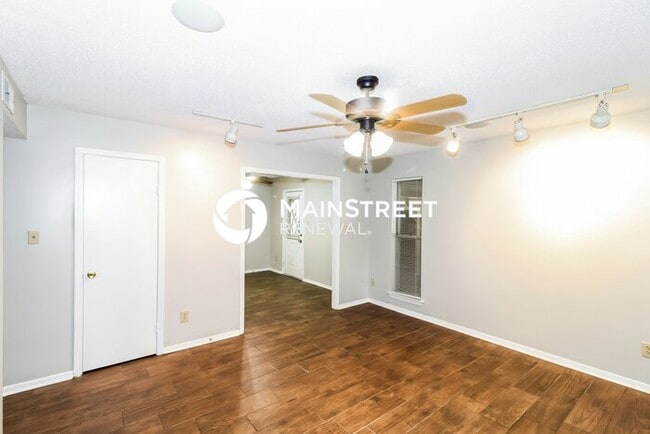 Building Photo - 3 Bedroom Pet-Friendly Home in Memphis, TN...