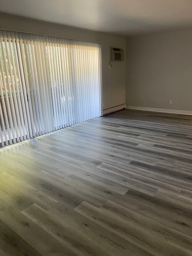 Arbor Village Apartments 2021 Medford Rd Ann Arbor, MI