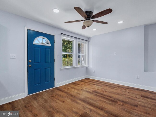 Building Photo - 7707 Warsaw Ave