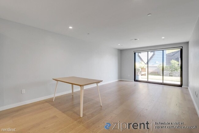 Building Photo - 2 br, 2.5 bath Condo - 2421 16th Street, S...