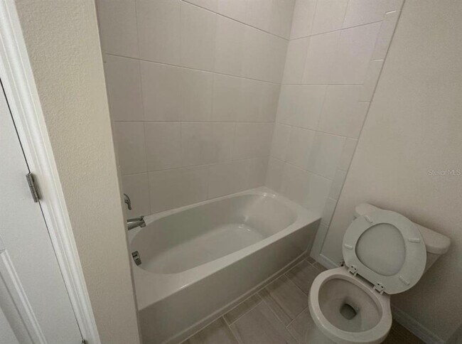 Foto del edificio - 17793 Adrift Rd