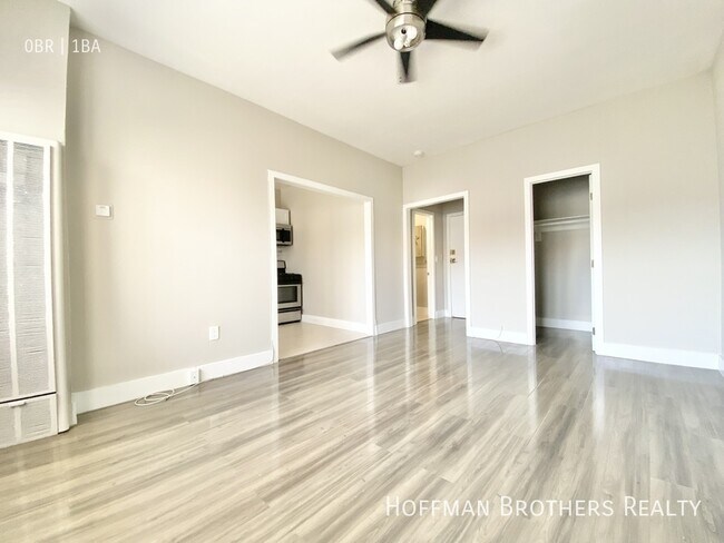 Foto del edificio - 2933 W 8th St