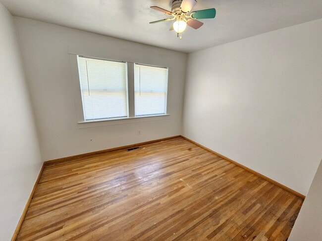 Building Photo - 703 O Ave