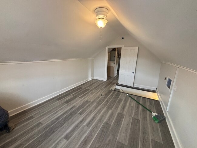 Building Photo - 1165 McBride Ave