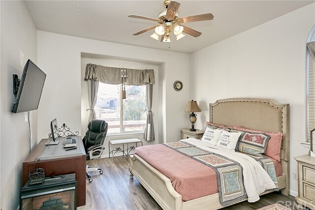 Building Photo - 27434 Lakeview Dr