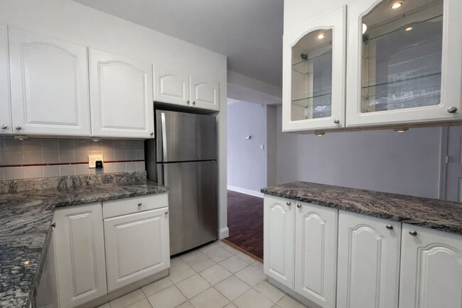 Building Photo - 68-51-68-53 Clyde St