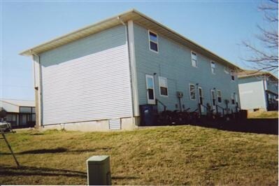 Building Photo - 601 Bain St