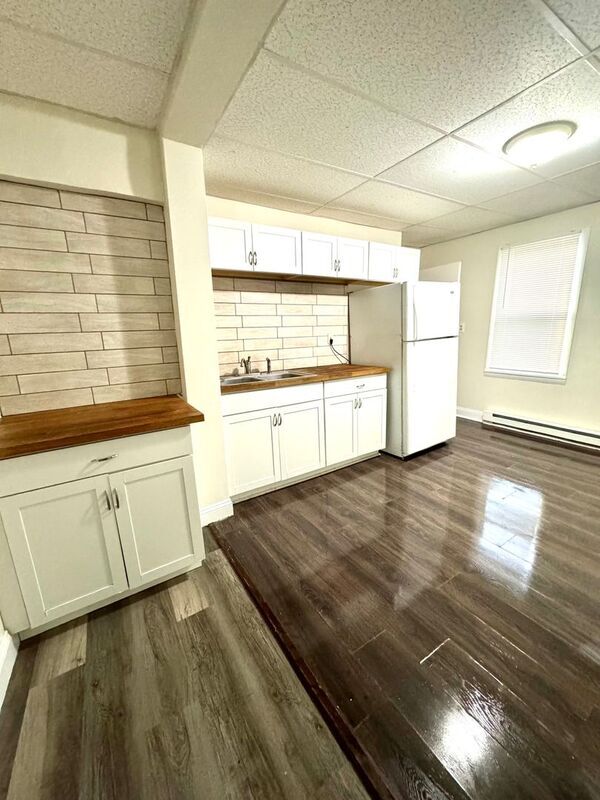 2325 Carlisle St Unit 2, Springfield, MA 01109 Condo for Rent in Springfield, MA