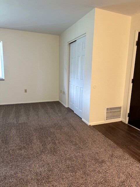 Building Photo - 403 County Line Rd