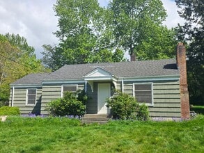 Building Photo - 1124 Nevada St