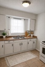 Building Photo - 14033 Garber Ln