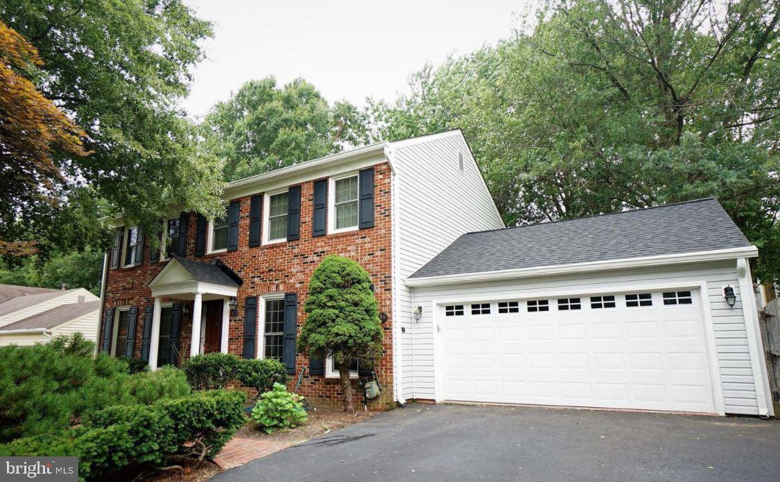 Primary Photo - 10729 Rippon Lodge Dr