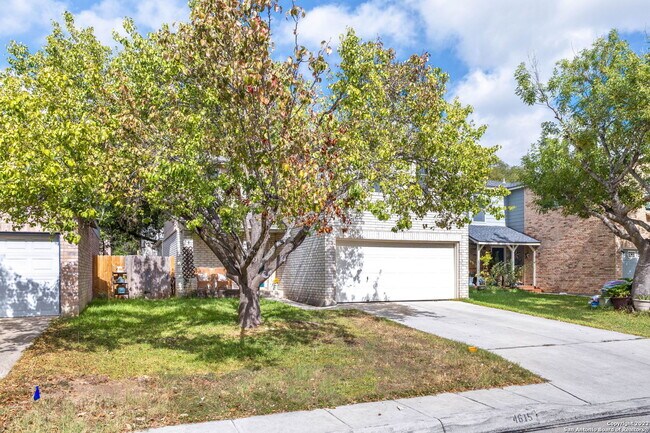 Foto del edificio - 4615 Camas-