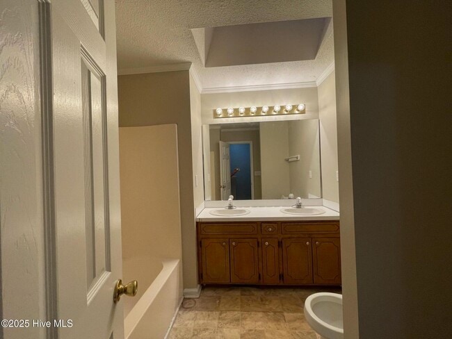 Foto del edificio - 3816 Sterling Pointe Dr
