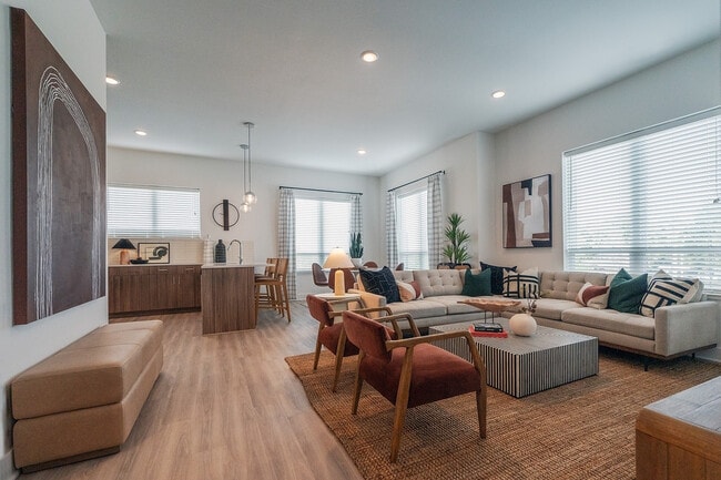 Aspire | Oversized Windows - Aspire